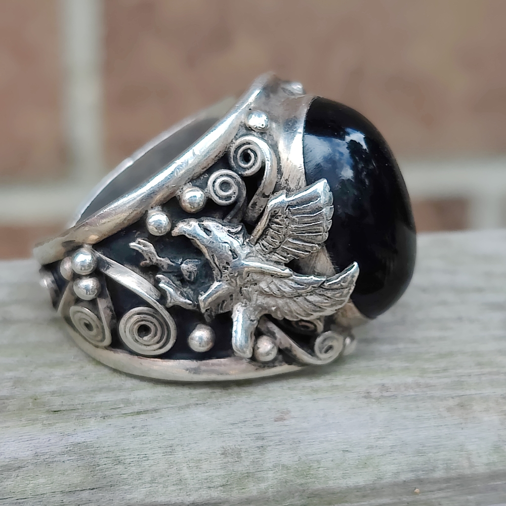 Massive Vintage Men's Sterling Silver Black Onyx Eagle Native American Ring - Picture 5 of 12